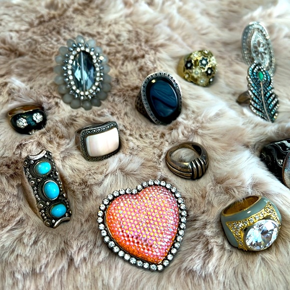 Jewelry Lot - 16 Ring Bundle! - Picture 4 of 7